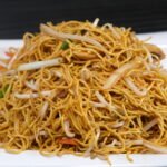 Wok Of Fame - VN1. Garlic Lo Mein Noodles w/ Mushroom